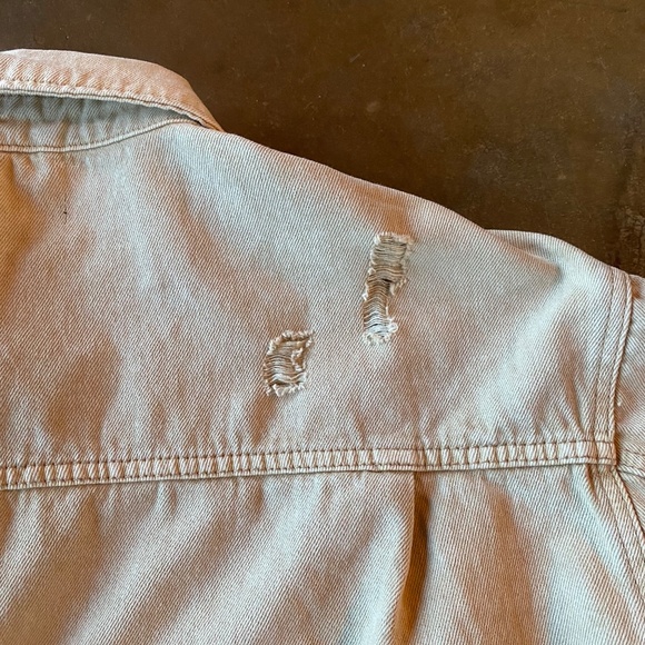 Forever 21 Denim Distressed Ripped Heavyweight Cotton Button Down Shirt - Picture 3 of 9